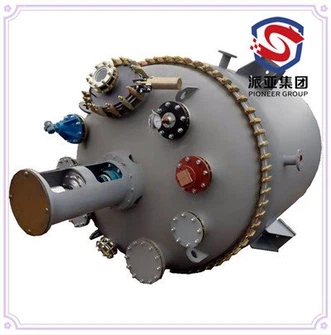 Реактор відкритого типу зі скляною футеровкою